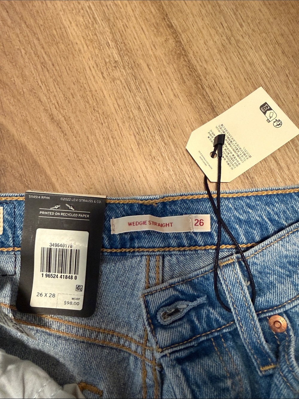 Levi's Light Blue Women's Straight Jeans - Picture 4 of 6
